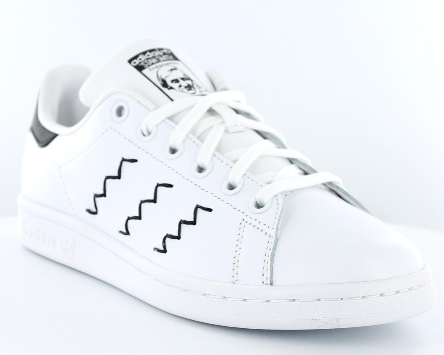 adidas stan smith blanche bande noir